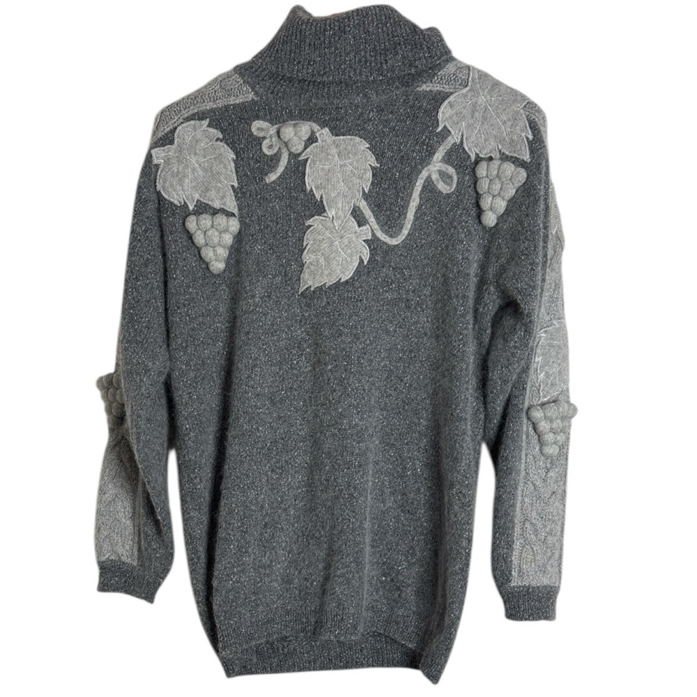 Vintage Gray Turtleneck Silk/Angora Blend Sweater with Leaf/Grape Design size S